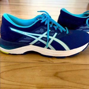 ASICS brand new!